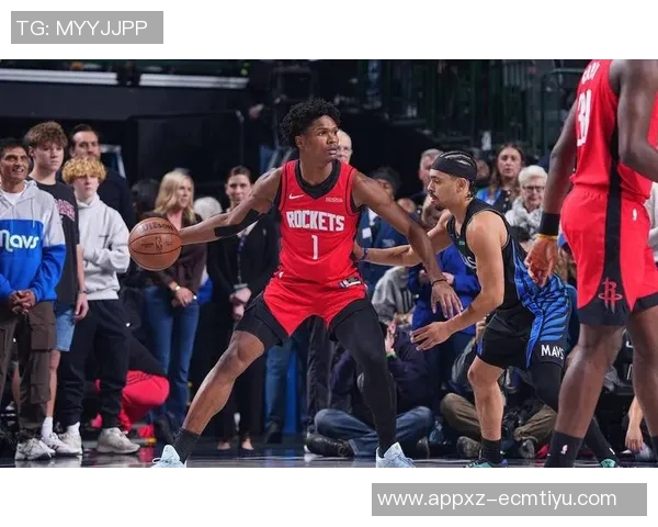 独行侠正式签约2021年46号秀班顿期待其场均8分2助攻2篮板的表现