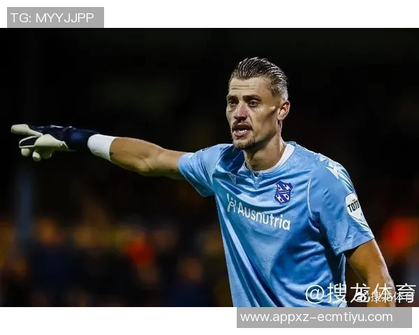 荷兰国家队紧急征召尤文中场库普梅纳斯替代受伤昆滕廷伯