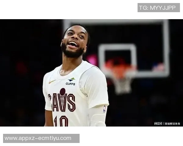 加兰表现平平9投5中三分球命中率50贡献12分1助攻但正负值惨淡32